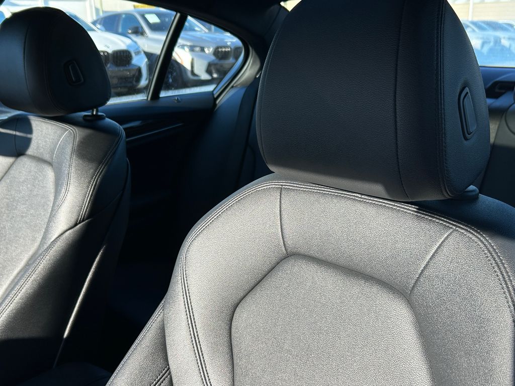 Thumbnail: 2018 BMW 5 Series - 14