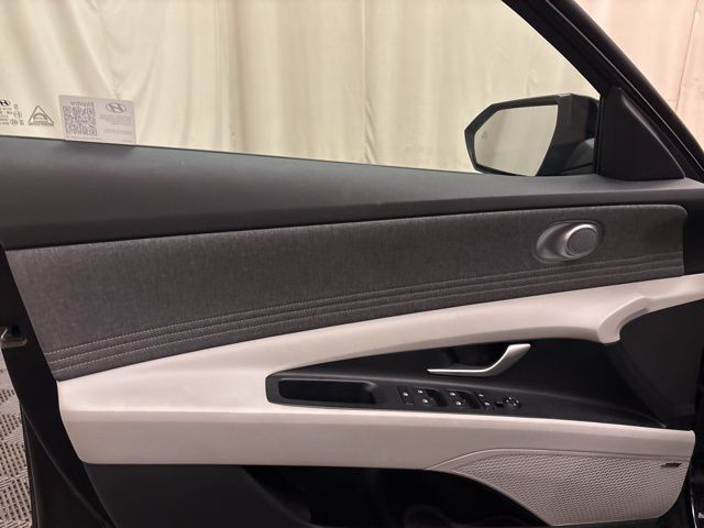 New 2025 Hyundai Elantra For Sale in Bedford, OH