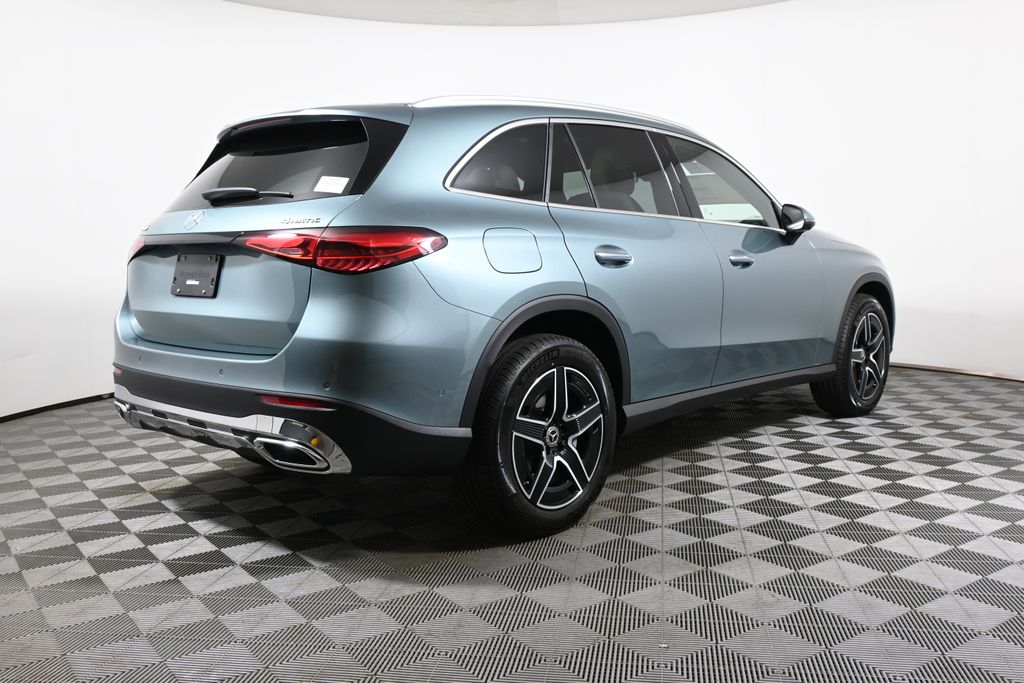 Thumbnail: 2027 Mercedes-Benz GLC - 7