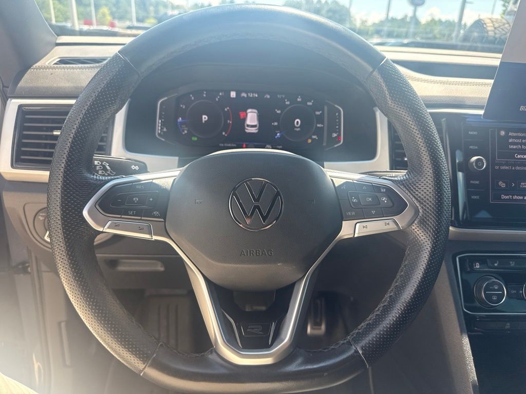 2023 Volkswagen Atlas Cross Sport 2.0T SEL R-Line Black
