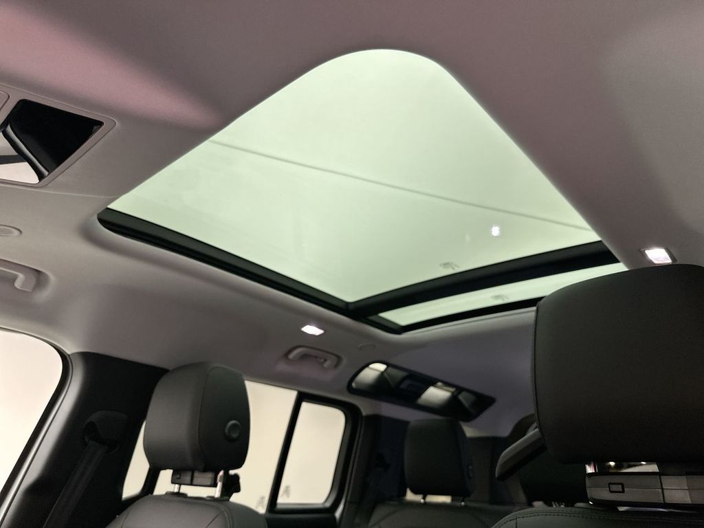 Thumbnail: 2026 Land Rover Defender - 11