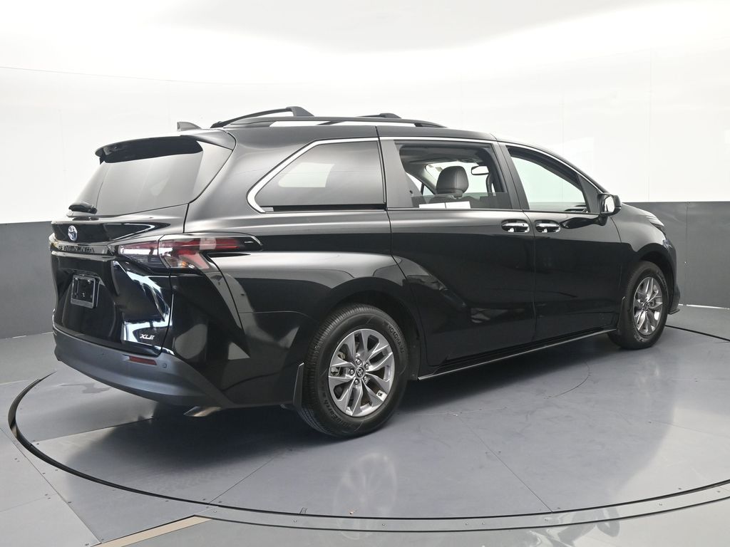 Used 2025 Midnight Black Metallic Toyota XLE image 6