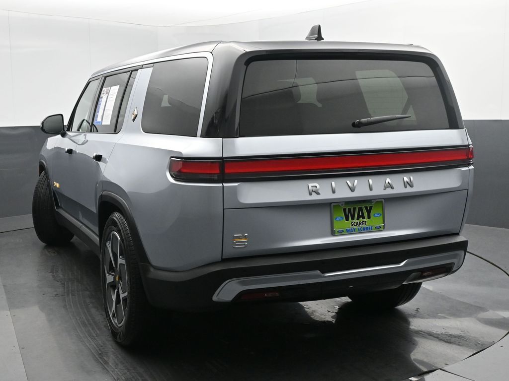 2023 Rivian R1S Adventure
