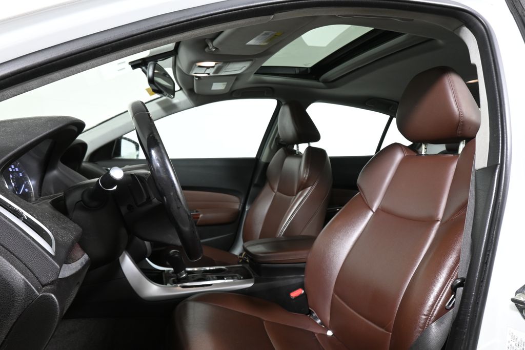 Thumbnail: 2017 Acura TLX - 5