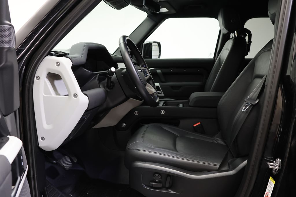 Thumbnail: 2023 Land Rover Defender - 29