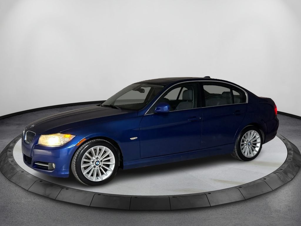 2011 BMW 3 Series 335i Sedan's photo