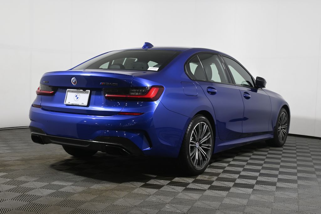 Thumbnail: 2022 BMW 3 Series - 7