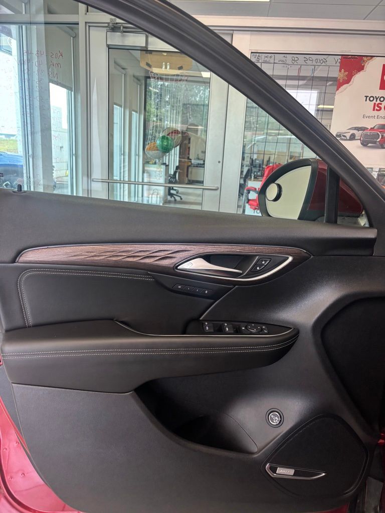 Used 2023 Buick Envision SUV