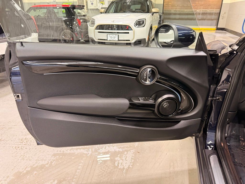 Thumbnail: 2023 MINI Cooper Hardtop - 10