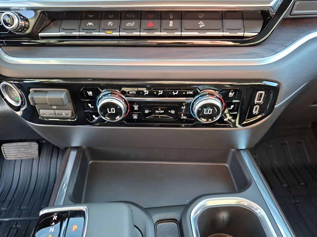 New 2026 White GMC SLT image 40