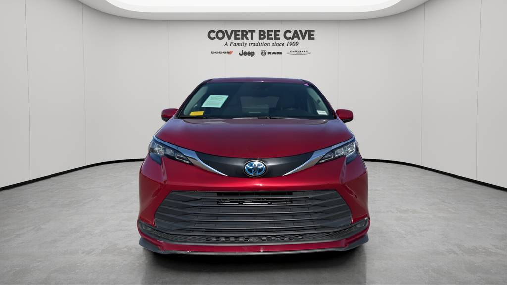 Used Car 2025 Toyota Sienna  Le For Sale Under $50,000 In Austin, Texas