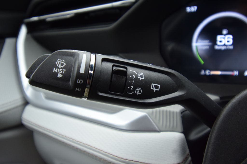 new 2026 Jeep Cherokee car, priced at $42,762