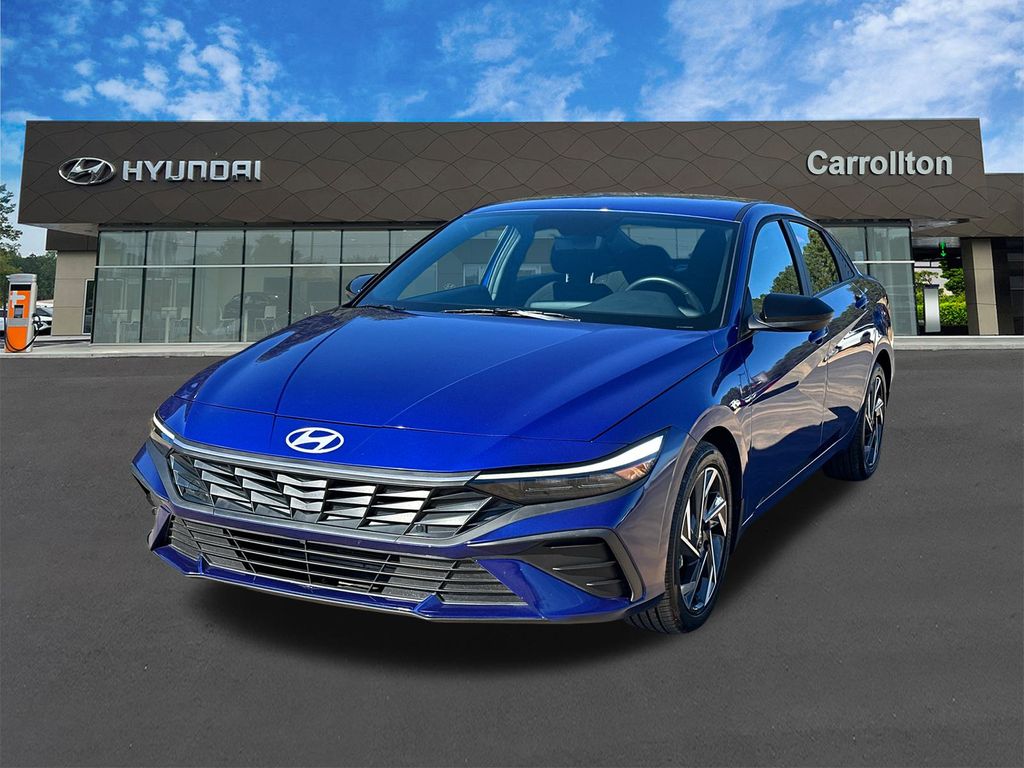 2025 Hyundai Elantra SEL's photo