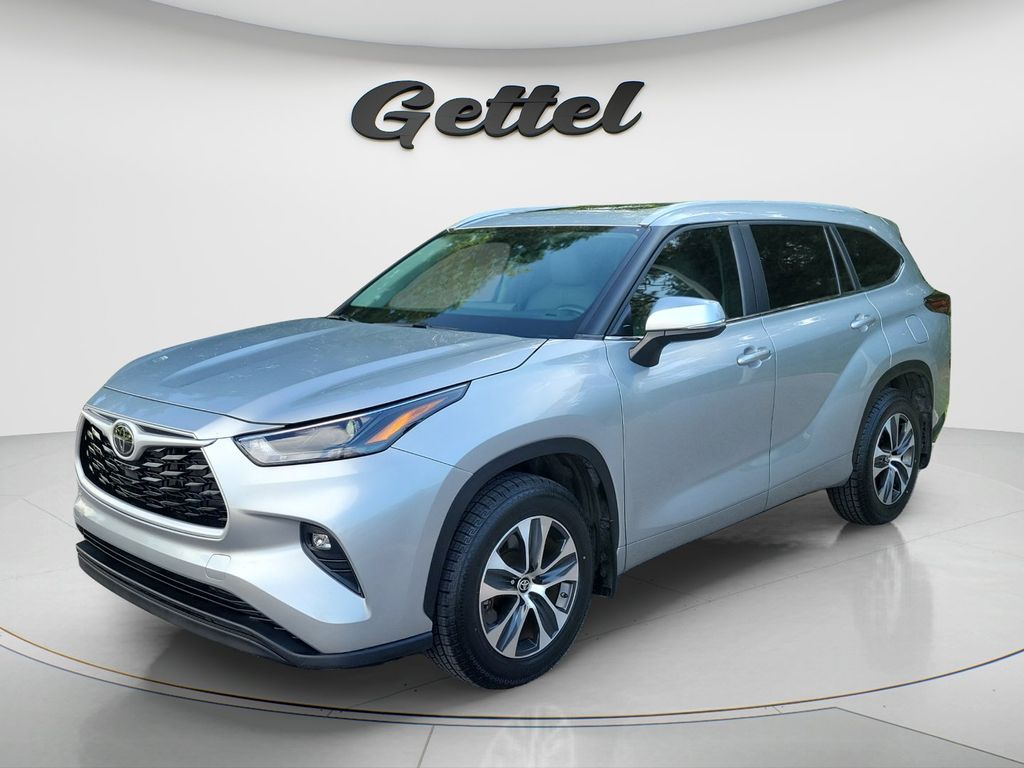 2024 Toyota Highlander XLE