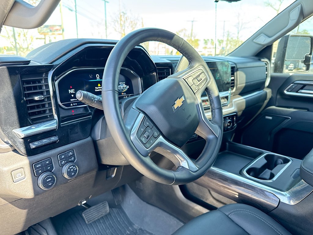 2025 Chevrolet Silverado 2500HD LTZ Black - Jim Hudson Acura - Image 20