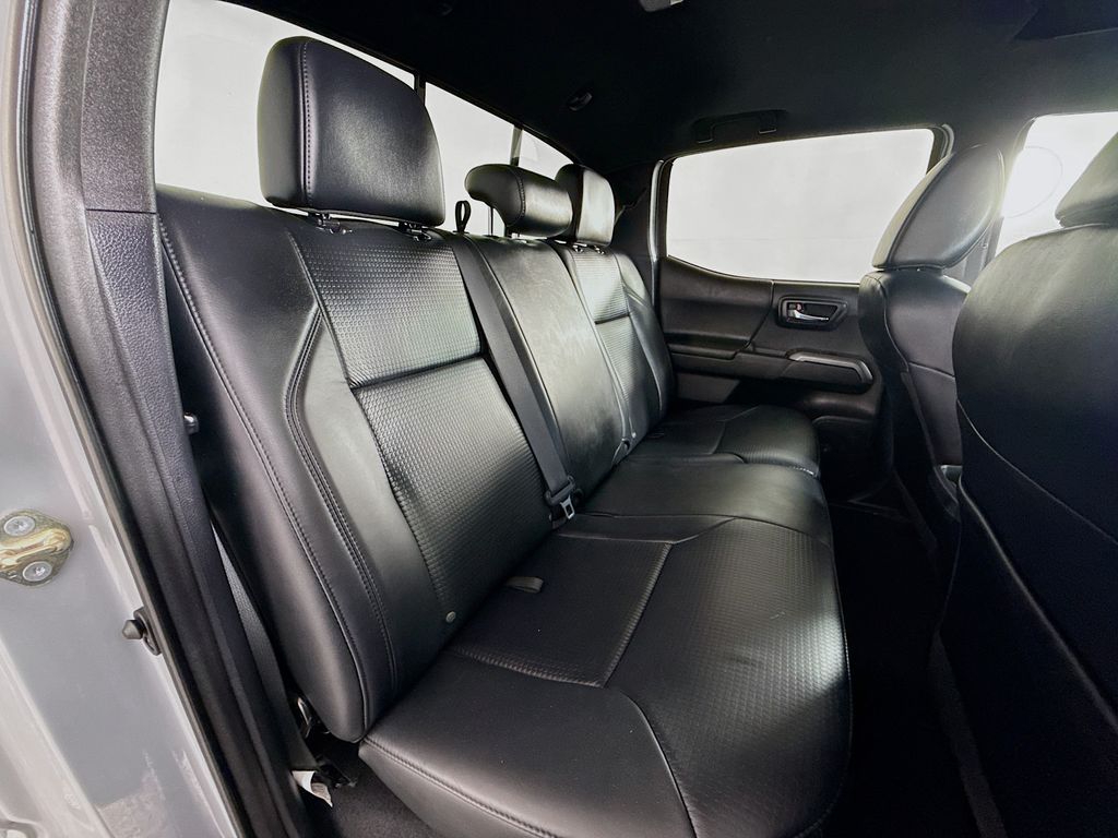 2019 Toyota Tacoma Limited 24