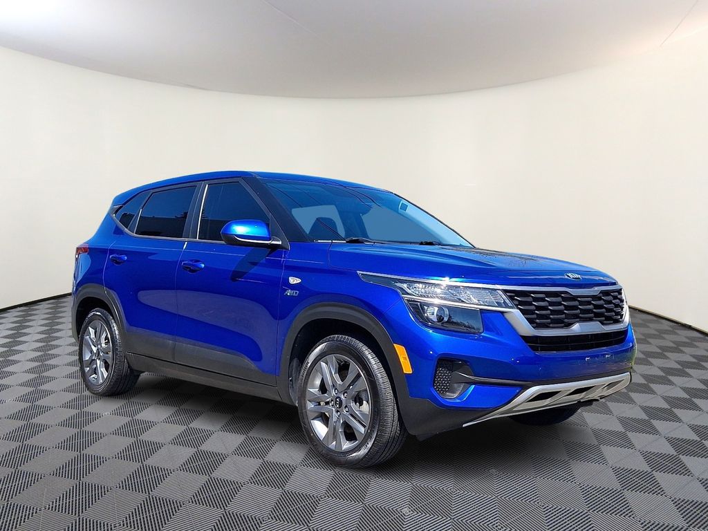 Neptune Blue 2021 Kia Seltos LX AWD SUV / Crossover All-Wheel Drive Continuously Variable Transmission