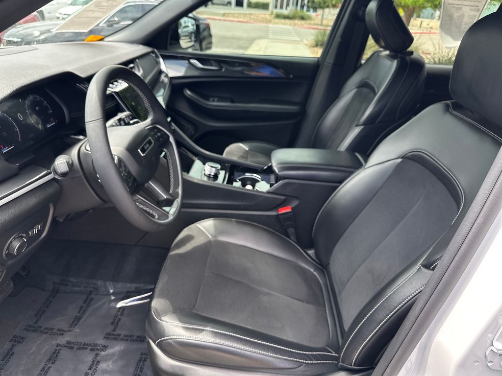 Used Car 2023 Jeep Grand Cherokee  Altitude For Sale Under $30,000 In Austin, Texas
