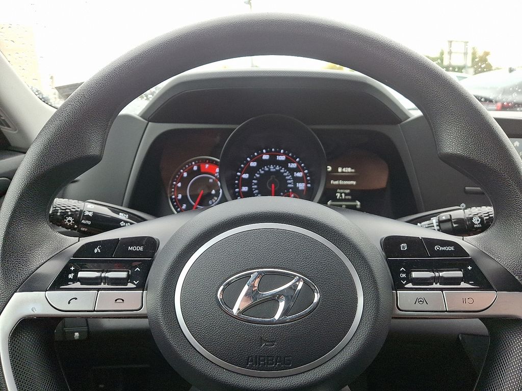 Thumbnail: 2023 Hyundai Elantra - 18