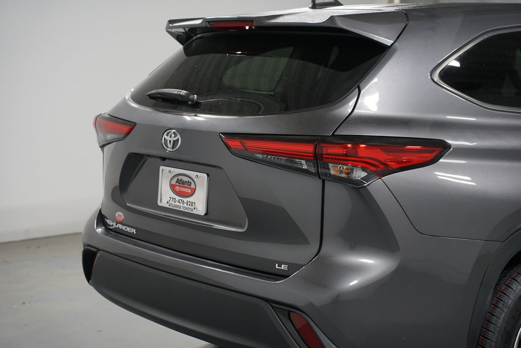 Thumbnail: 2023 Toyota Highlander - 9