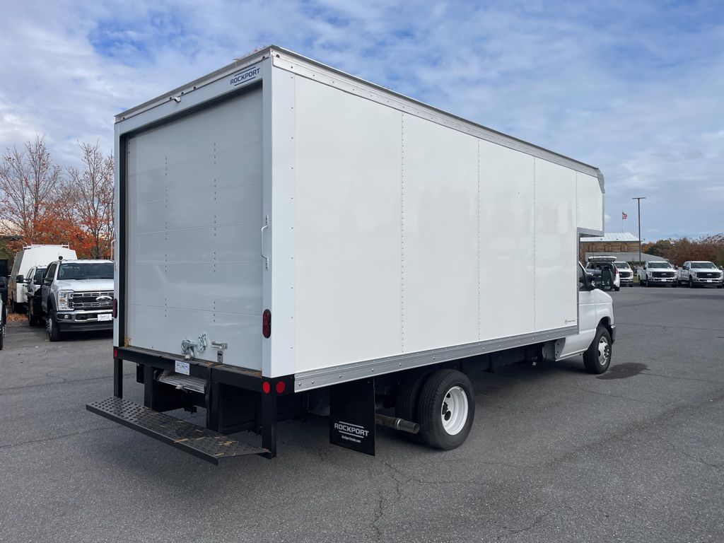 2026 Ford E-350 Cutaway 