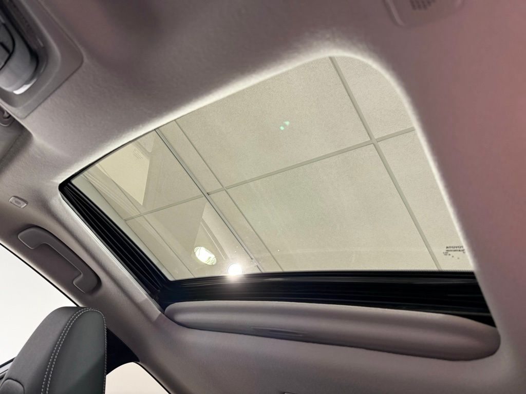 Thumbnail: 2026 Toyota Corolla Cross - 18