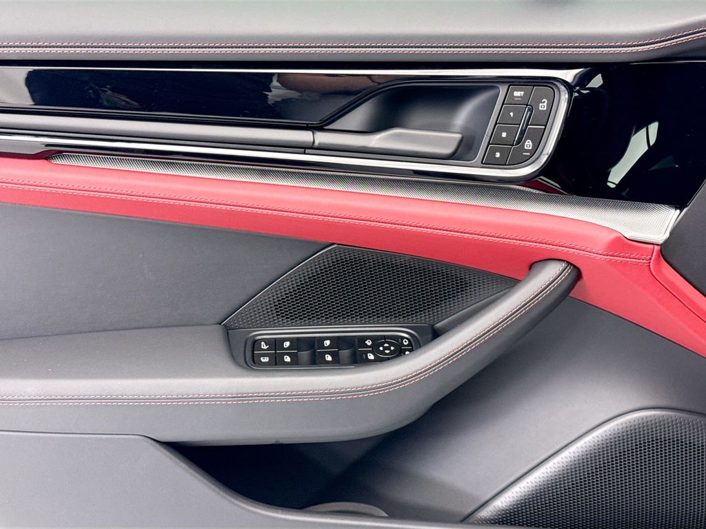 Thumbnail: 2026 Porsche Panamera - 23