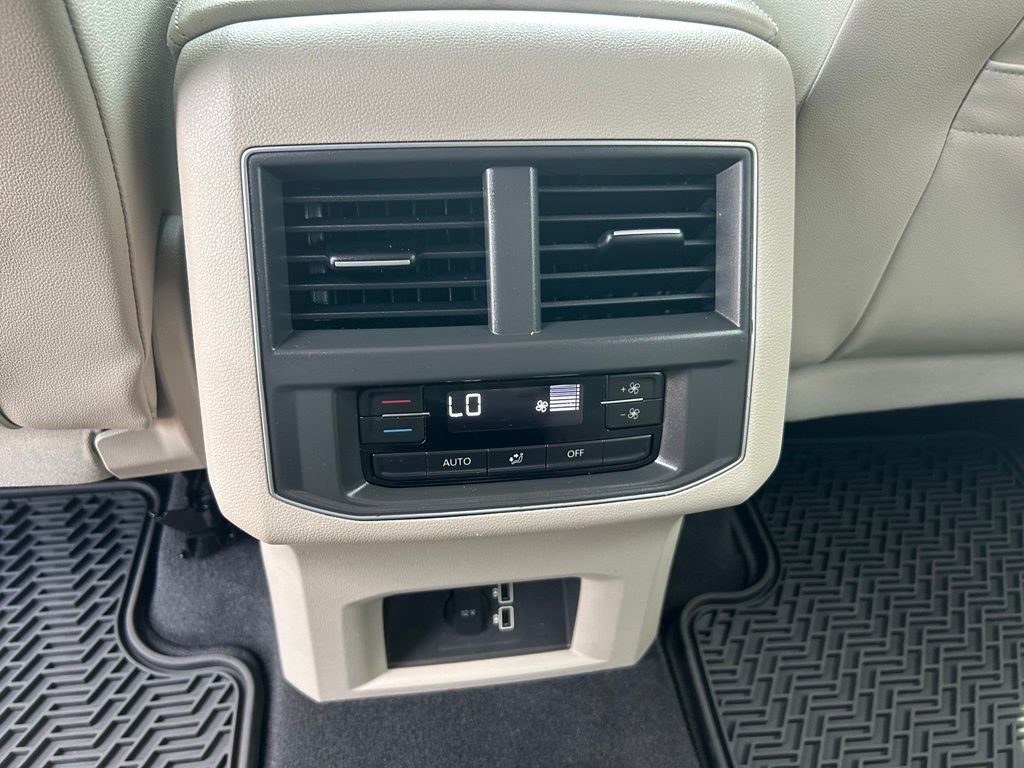 2019 Volkswagen Atlas 2.0T SE w/Technology  at Community Toyota