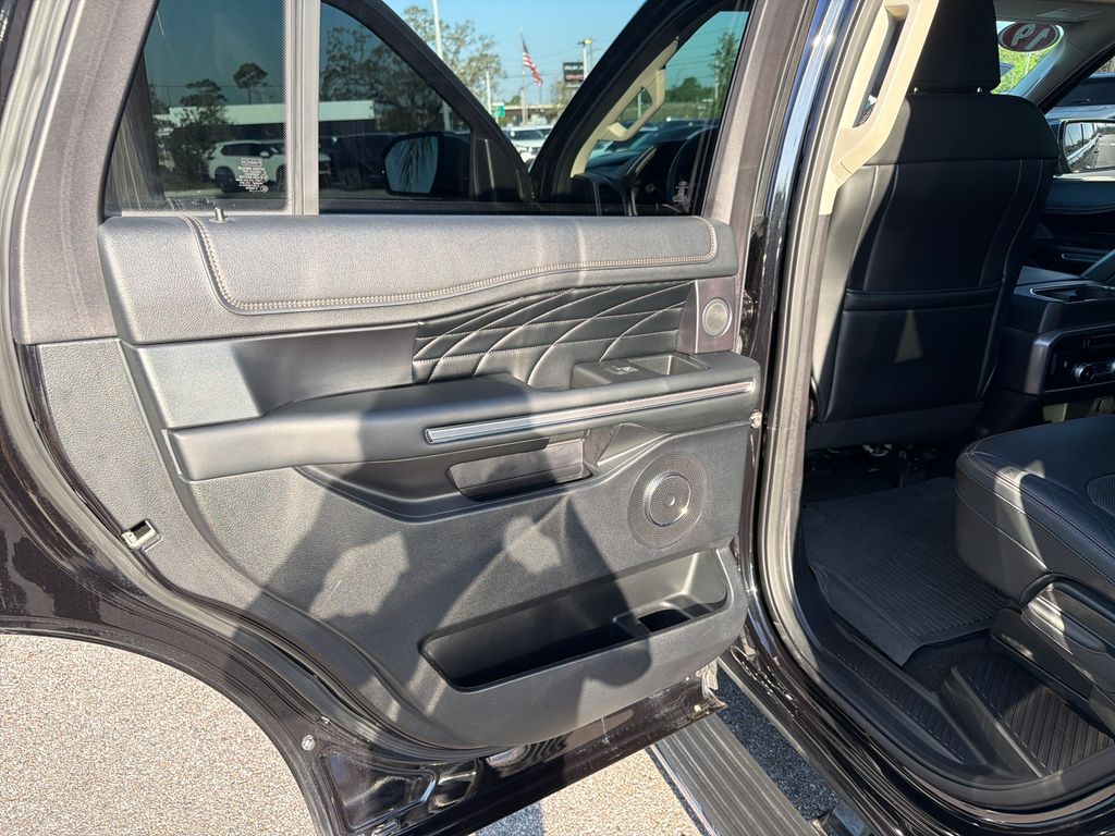 Used 2019 Ford Expedition Platinum 4D Sport Utility