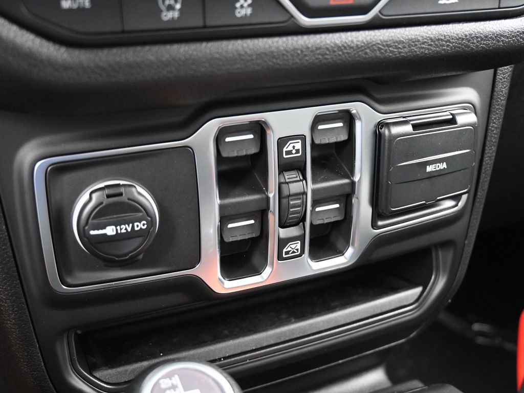 New 2026 Bright White Clearcoat Jeep Sport image 20