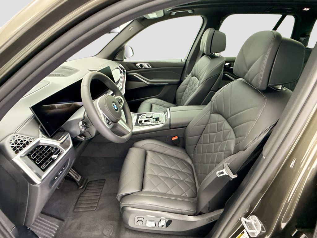 Thumbnail: 2026 BMW X5 - 19
