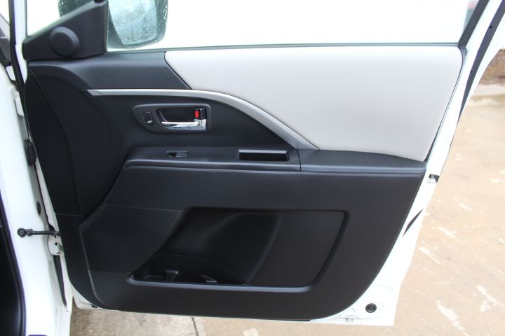 Used Car 2012 Mazda Mazda5  Sport For Sale Under $10,000 In Georgetown, Texas