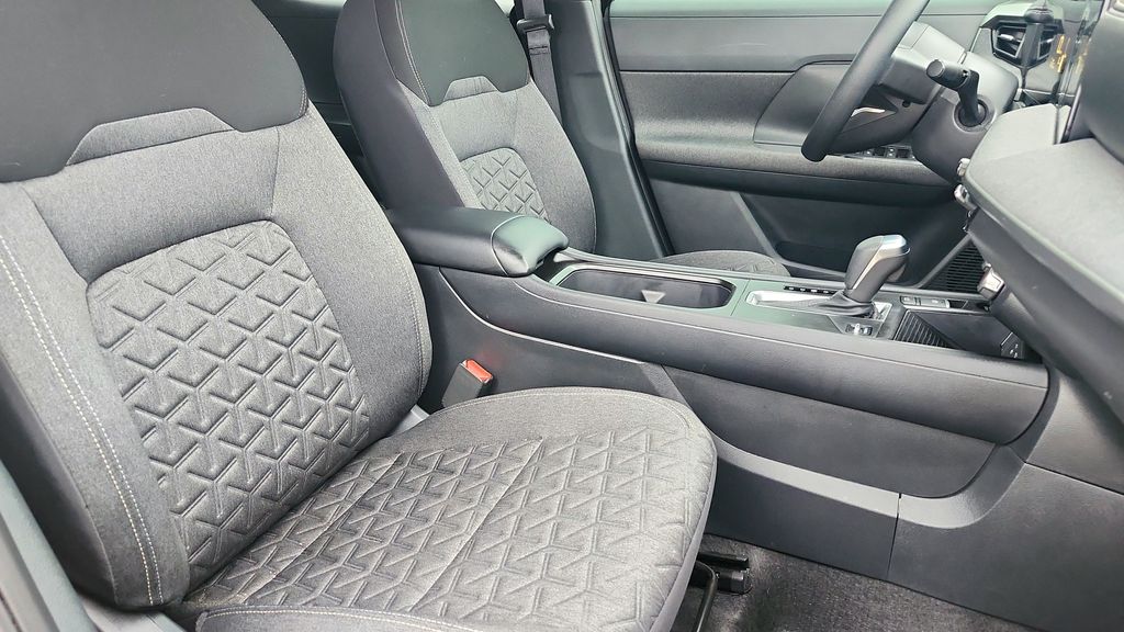 2025 Nissan Kicks