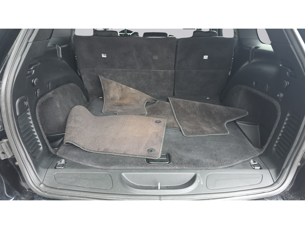 Certified Used 2018 Black Jeep Altitude image 11