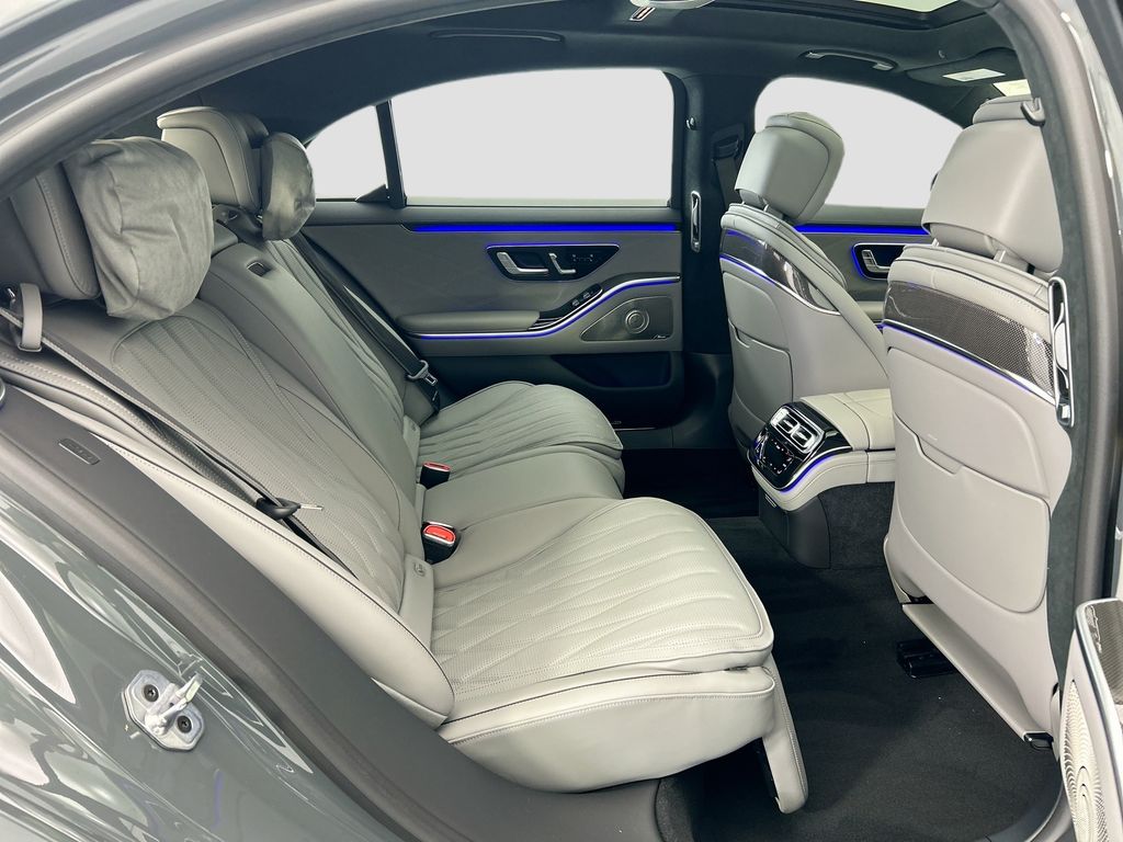 Thumbnail: 2026 Mercedes-Benz S-Class - 21