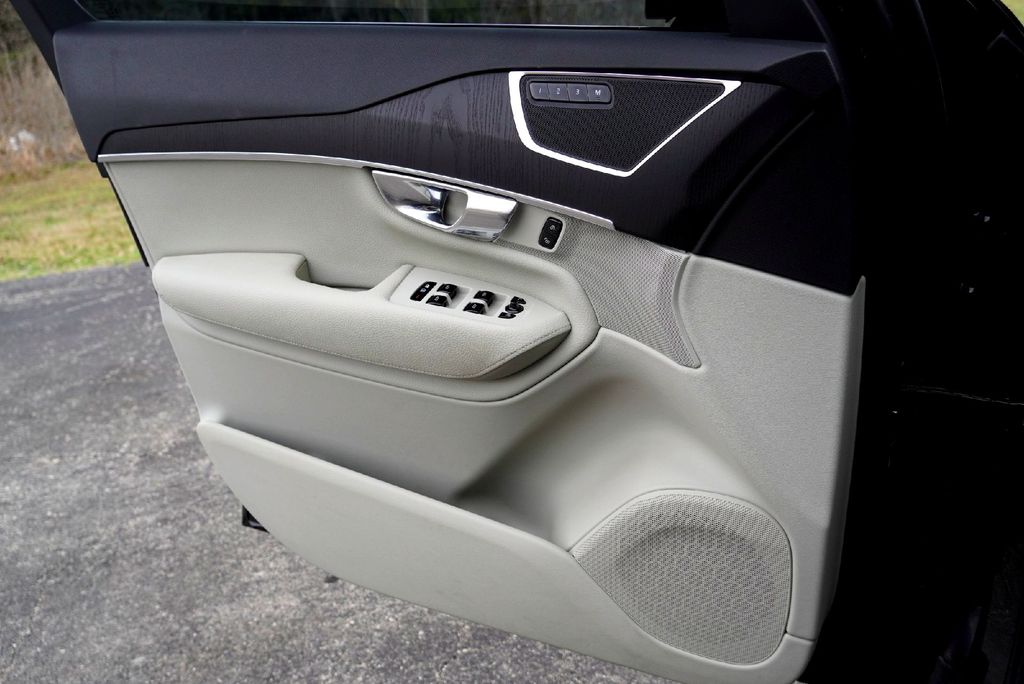 Used Car 2020 Volvo Xc90  T5 Momentum For Sale Under $20,000 In Taylor, Texas