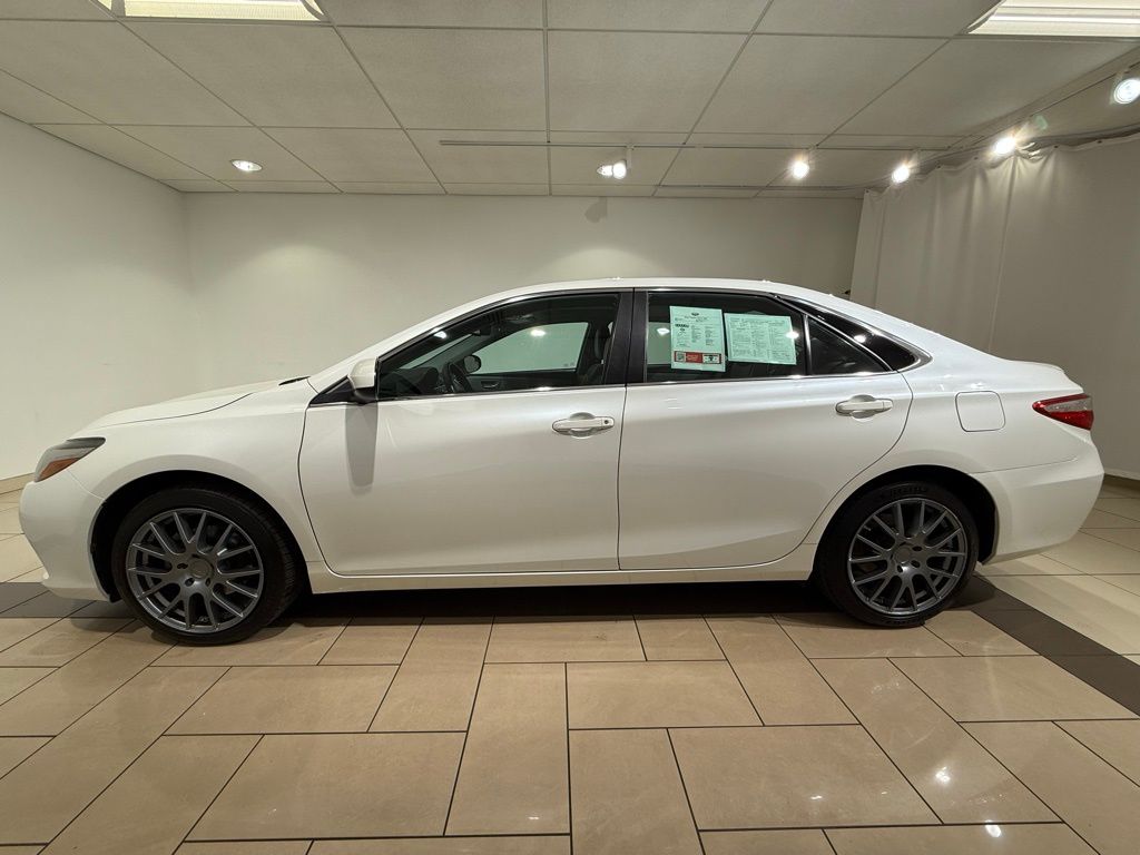 Thumbnail: 2016 Toyota Camry - 2