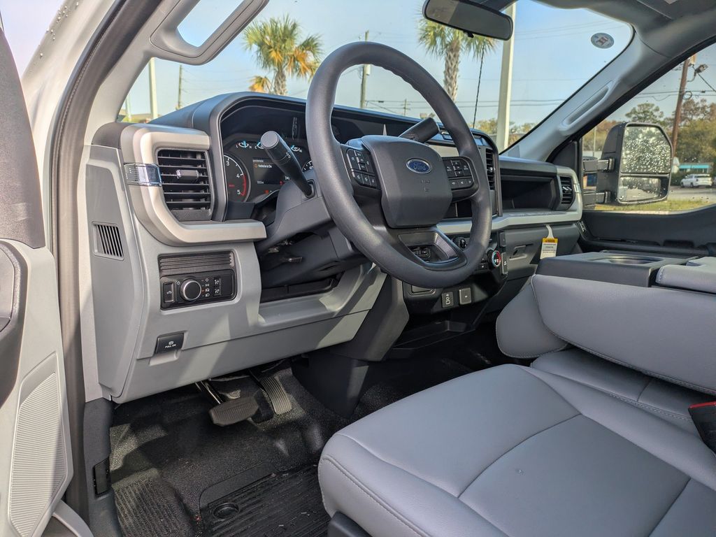2026 Ford F-250 Super Duty XL - Photo 15