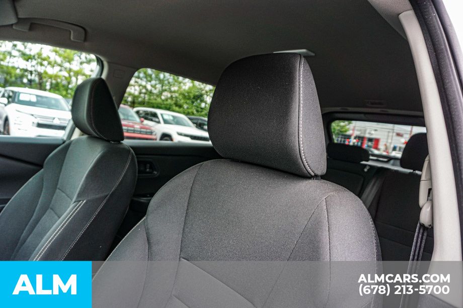 Used 2024 Silver Nissan S image 17