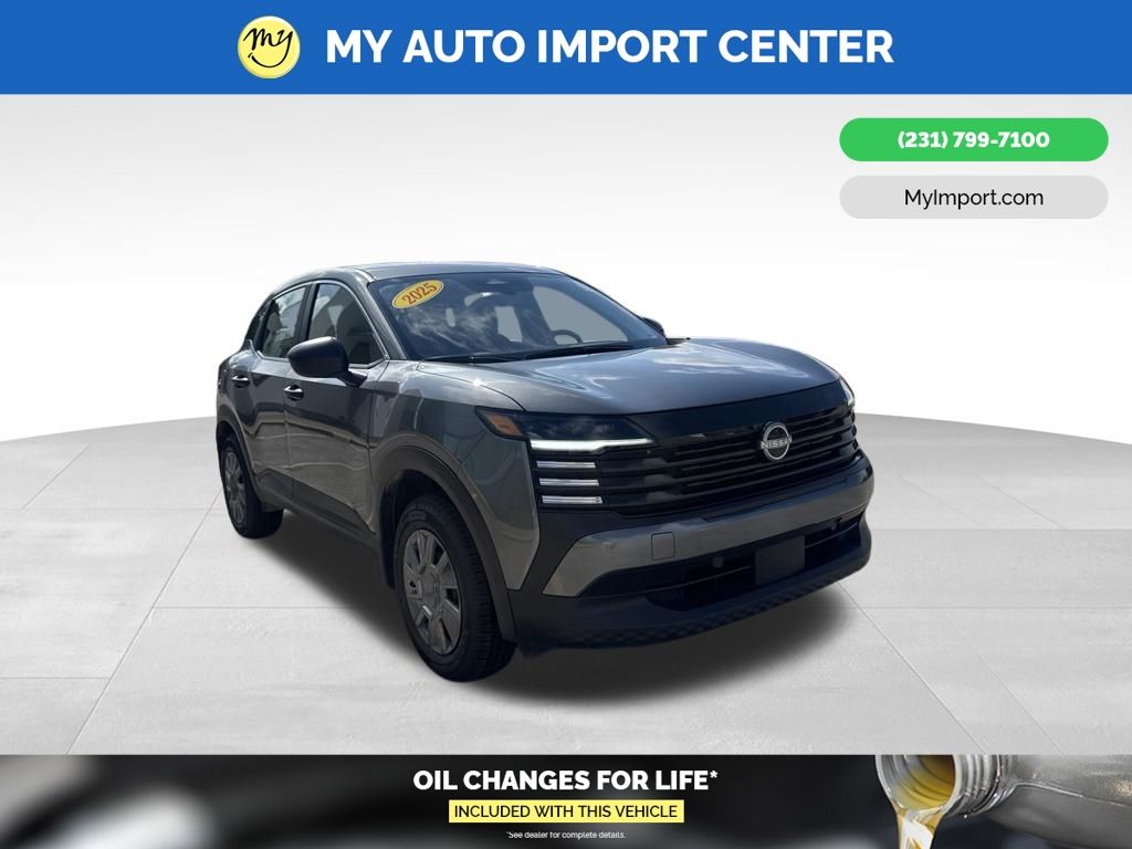Gray (Gun Metallic) 2025 Nissan Kicks SUV / Crossover All-Wheel Drive Continuously Variable Transmission