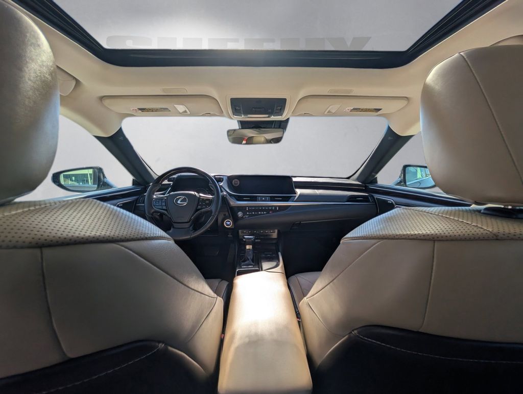Used 2021 Gray Lexus 300h Luxury image 3