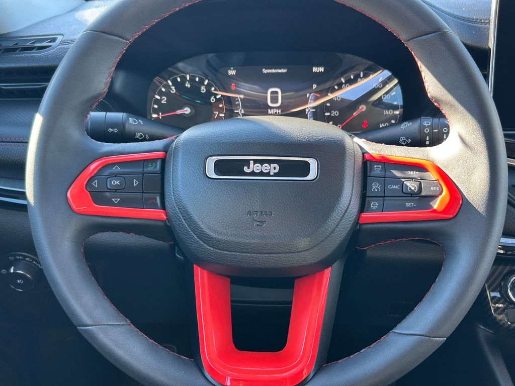 Thumbnail: 2022 Jeep Compass - 17