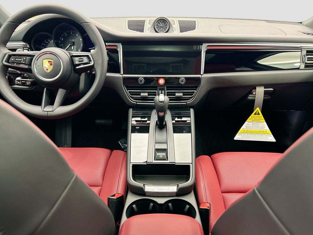 Thumbnail: 2026 Porsche Macan - 16