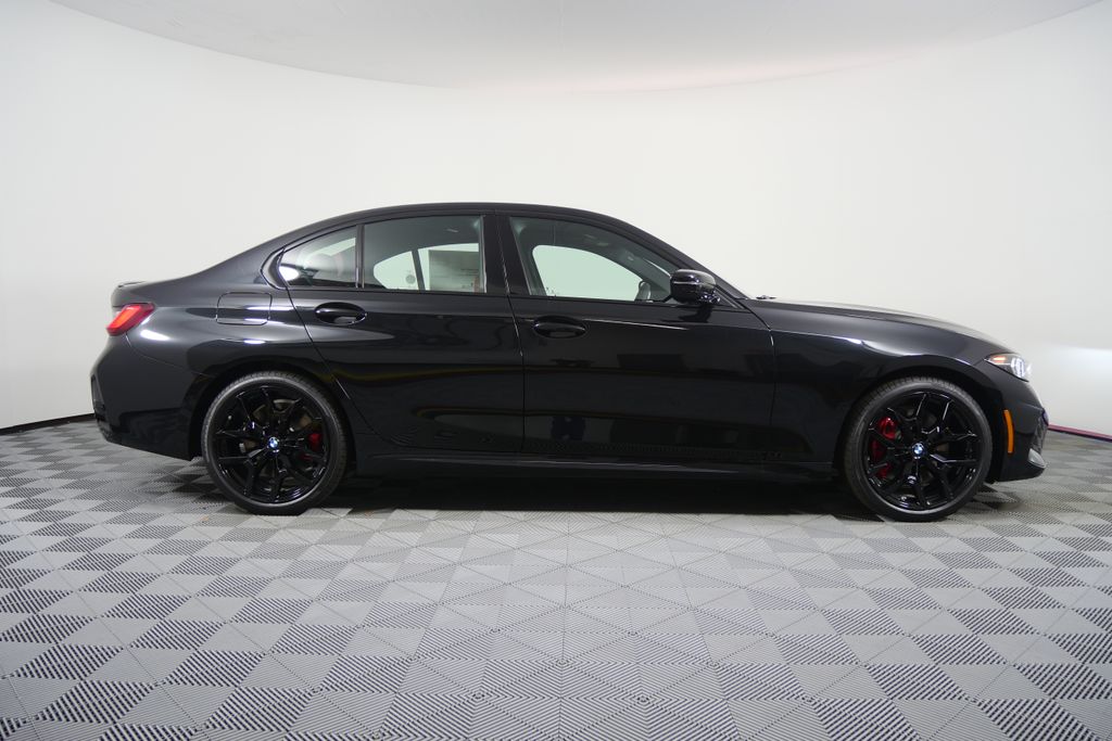 Thumbnail: 2026 BMW 3 Series - 2