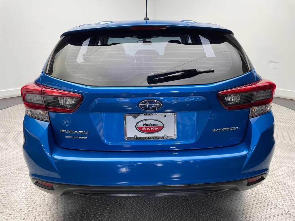 2022 Subaru Impreza Base 6