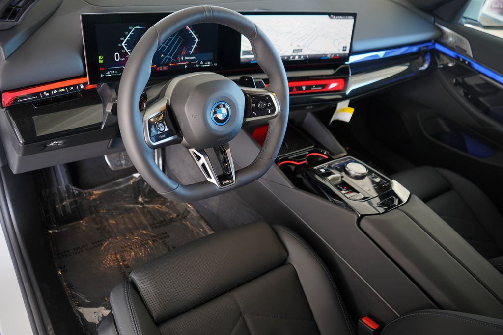 Thumbnail: 2026 BMW 5 Series - 12