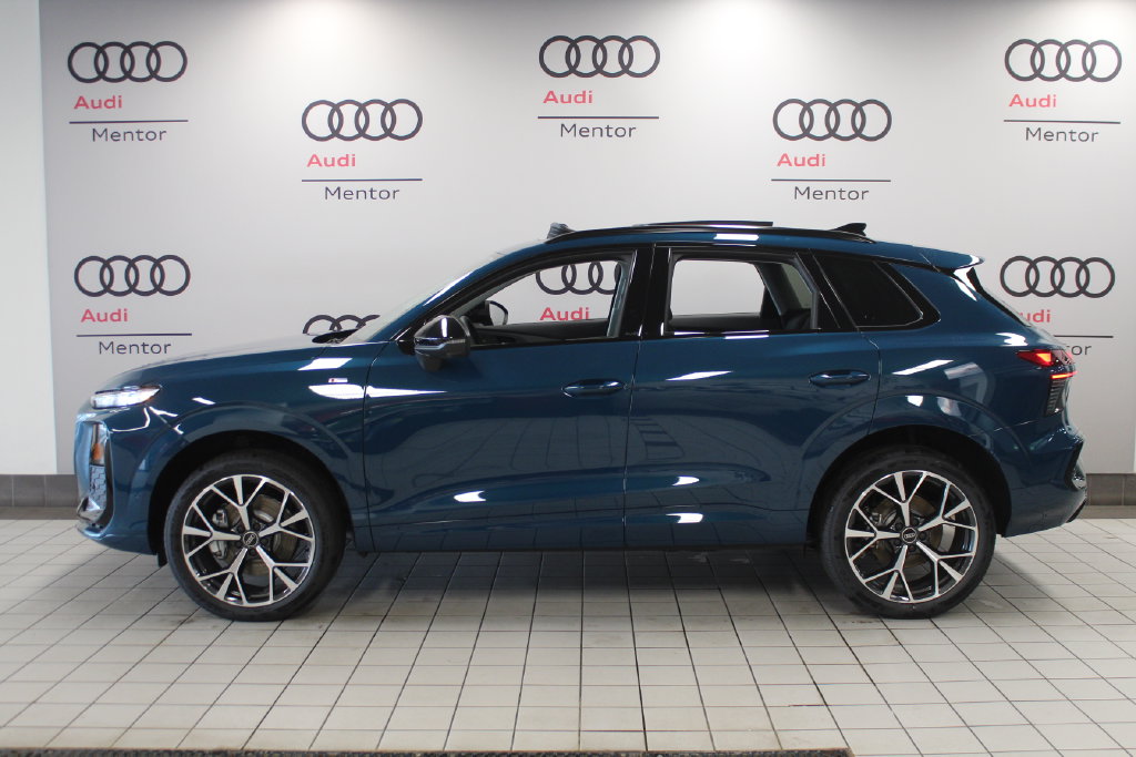 Thumbnail: 2026 Audi Q3 - 3