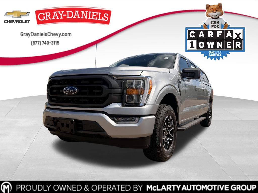 Iconic Silver Metallic 2022 Ford F-150 XLT SuperCrew 4WD Pickup Truck Four-Wheel Drive Automatic