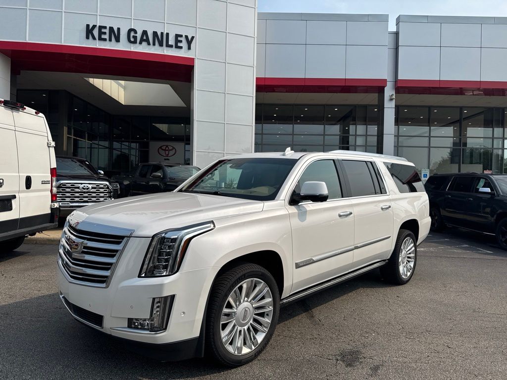  2019 Cadillac Escalade ESV Platinum 4WD   
