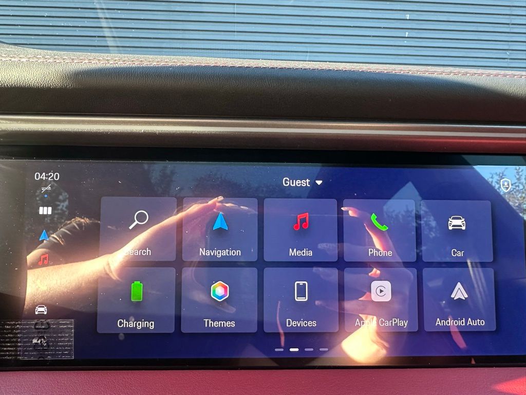 Thumbnail: 2025 Porsche Macan - 28